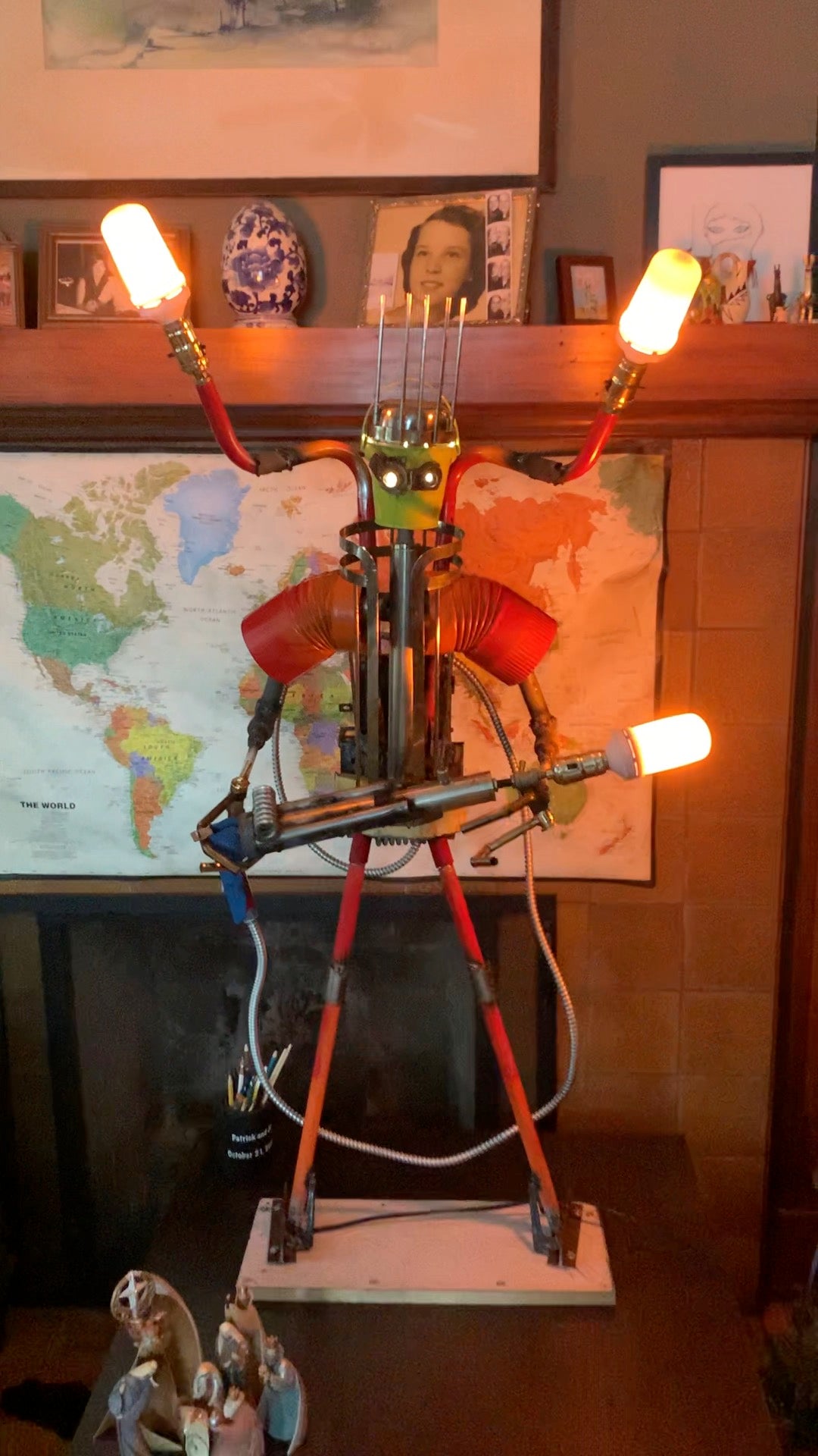 Sir Scorchy – Original Robot Art Lamp by Bobby Anderson (RVA246)