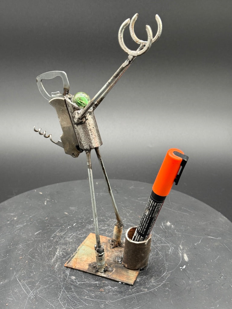 Helper Bot #160 reclaimed metal original art object holder and desk companion by Bobby Anderson, RVA246