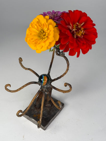Octoholder