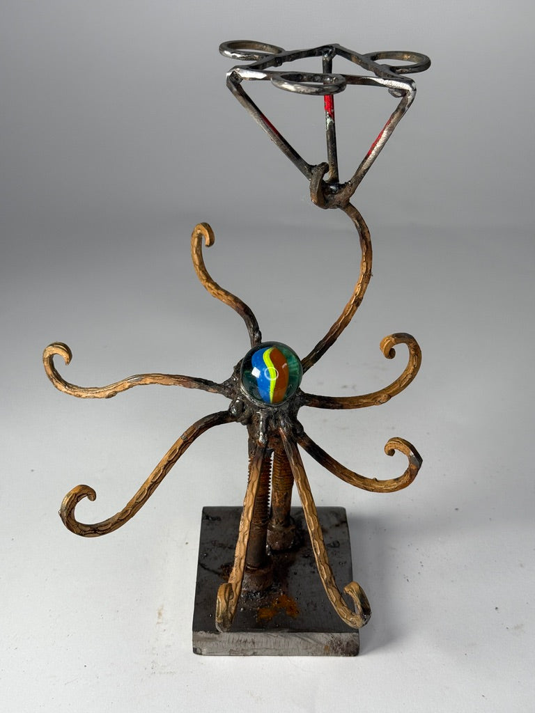 Octoholder