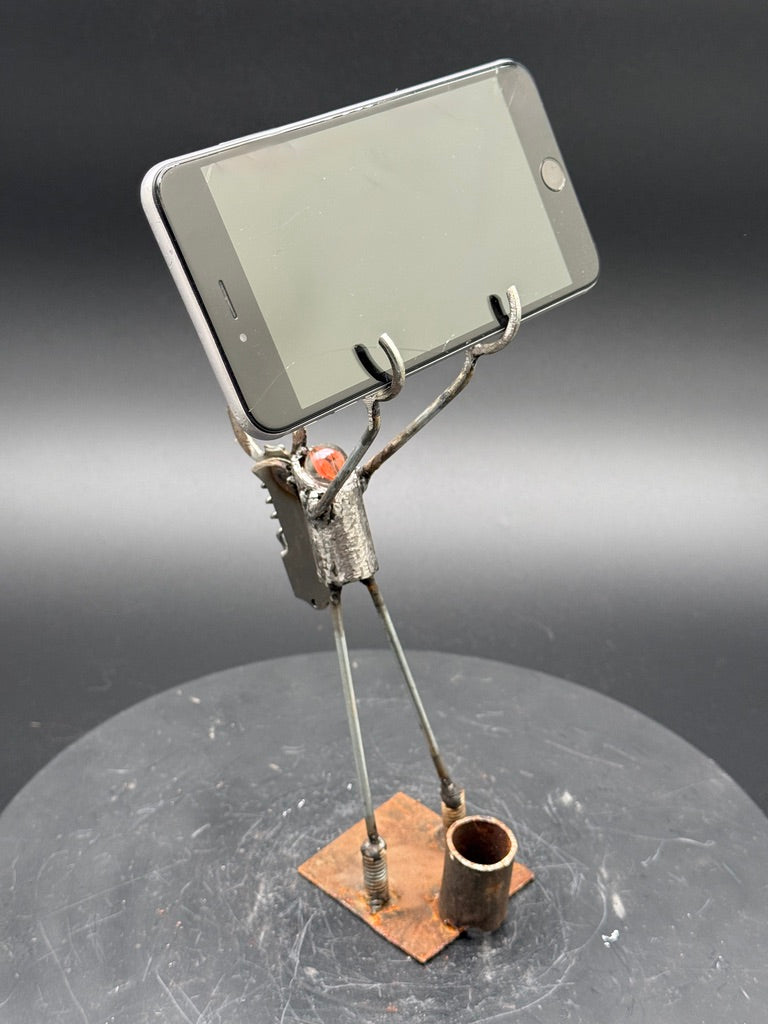 Helper Bot #159 reclaimed metal original art object holder and desk companion by Bobby Anderson, RVA246
